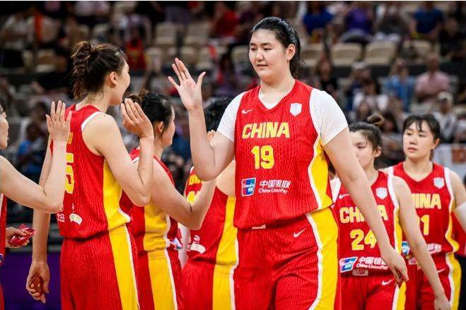 中国女篮夏季集训进行中 张子宇、冉珂嘉退出传闻不实