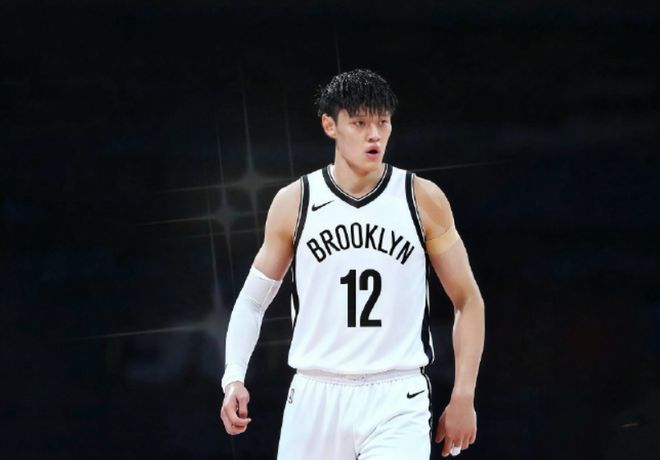 曾凡博将签约篮网Exhibit 10合同，有望竞争双向名额