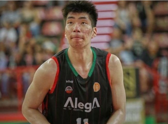 中国男篮国手余嘉豪西乙第三场遭大败：留洋